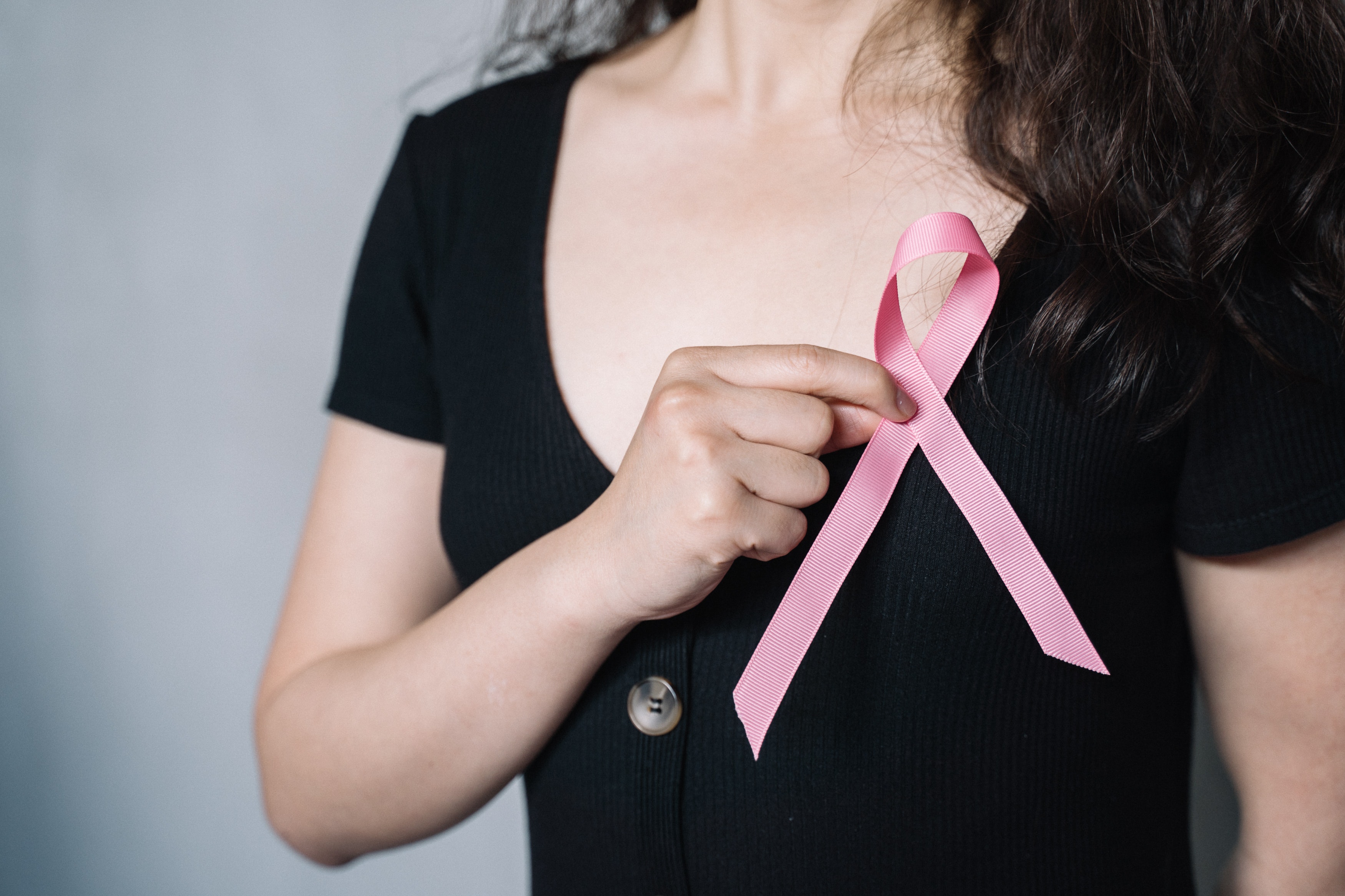 Impact of the COVID-19 crisis on cancer care